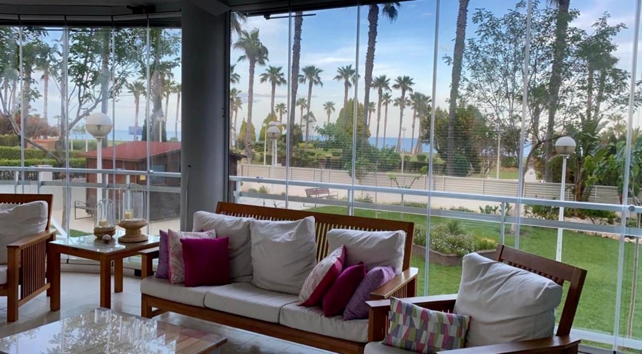 Apartamento Con Espectacular Terraza Frente Al Mar 奥罗佩萨德尔马 外观 照片